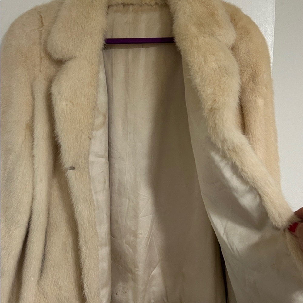 Elegant Cream Faux Coat - Picture 3 of 3